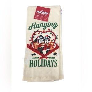 Disney Mickey Mouse Christmas Kitchen Towels 
15in x 26in

100% Cotton